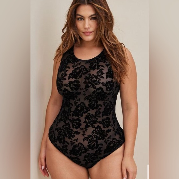 NWT Torrid Black Flocked Mesh Bodysuit size 1/1X (14-16) but runs small - Picture 2 of 9
